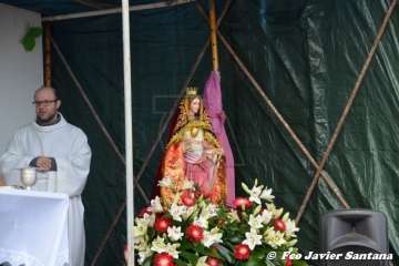 Santa Bárbara luce manto nuevo en la procesión de Lomo Catela (Foto Francisco Javier Santana)